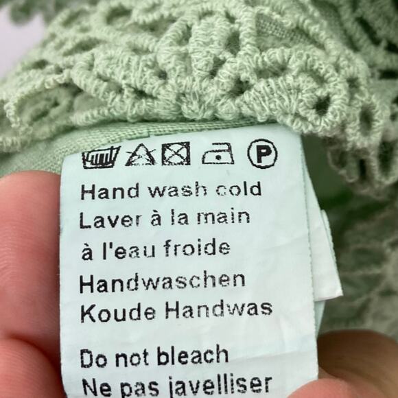 NWOT PIAZZA DEL TEMPIO Top M ITALY Linen Green Floral Crochet Long-Sleeve - Picture 6 of 6